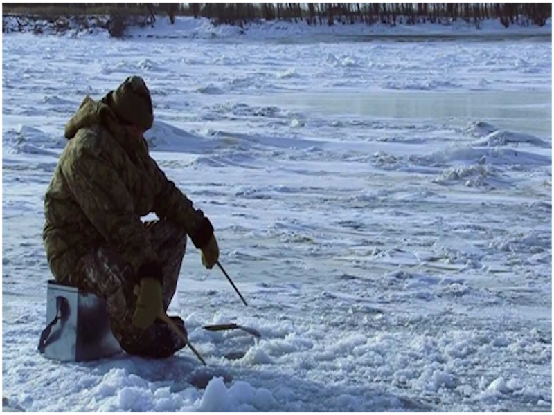 Соблюдайте правила безопасности во время рыбной ловли.